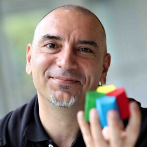 Dr Javier Buceta (I2SysBio)